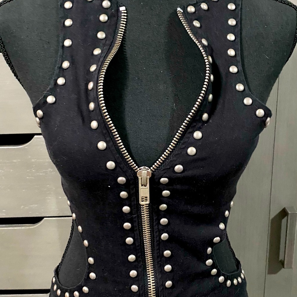 URBAN/O x BESS DRESS - Picture 5 of 16